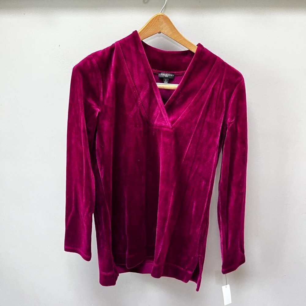 NEW Talbots Luxe Velour Easy V-Neck Top- Size Small‎ P